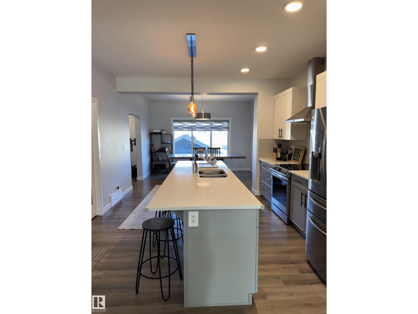 858 NORTHERN HARRIER LN NW, Edmonton