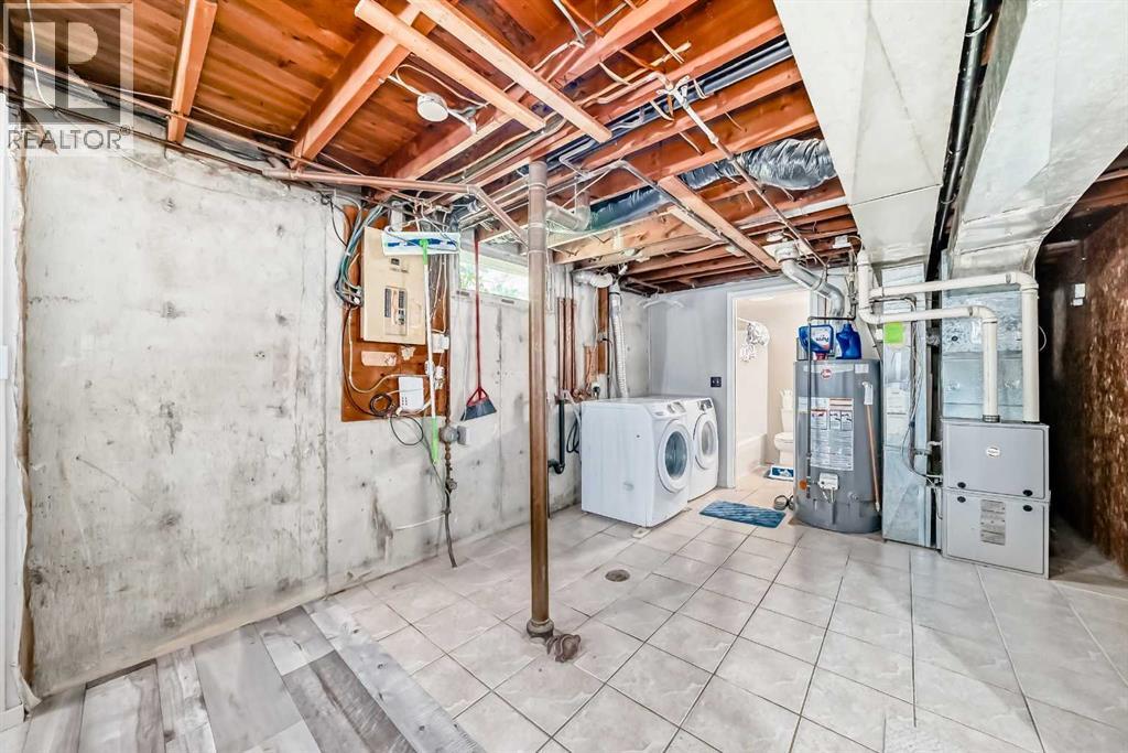 Single Family House Bi-level for Sale in  Fortalice Crescent SE Forest Heights Calgary 