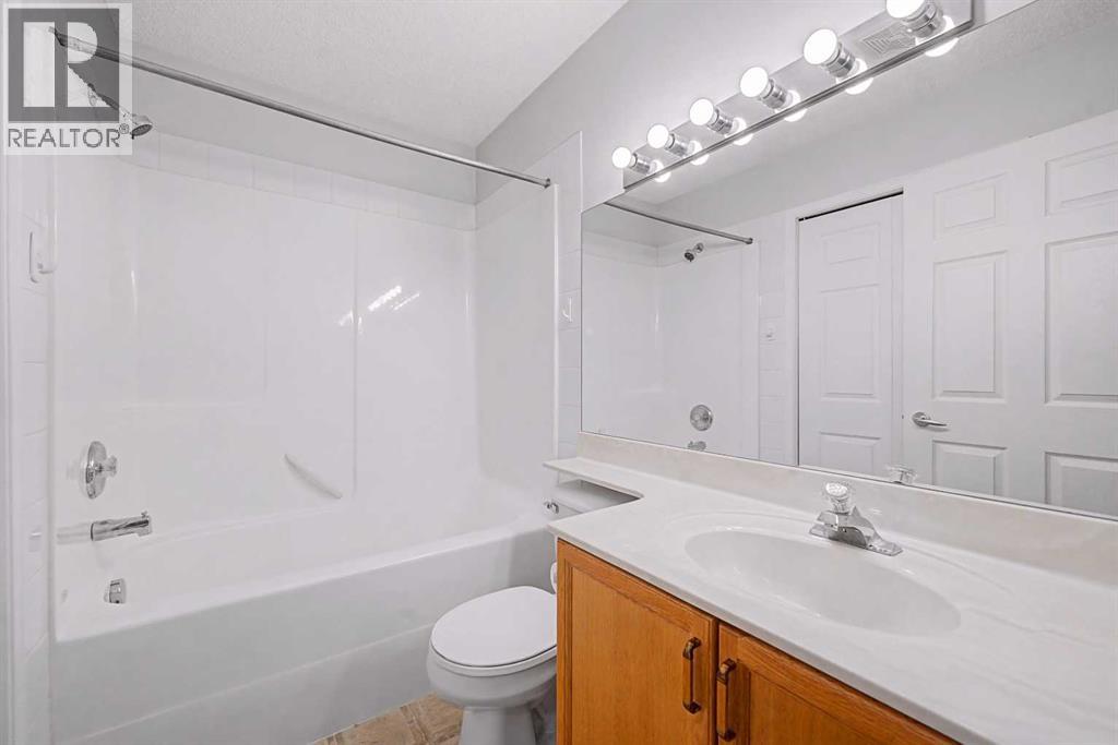 Single Family House for Sale in   Arbour Lake Road NW Arbour Lake Calgary 