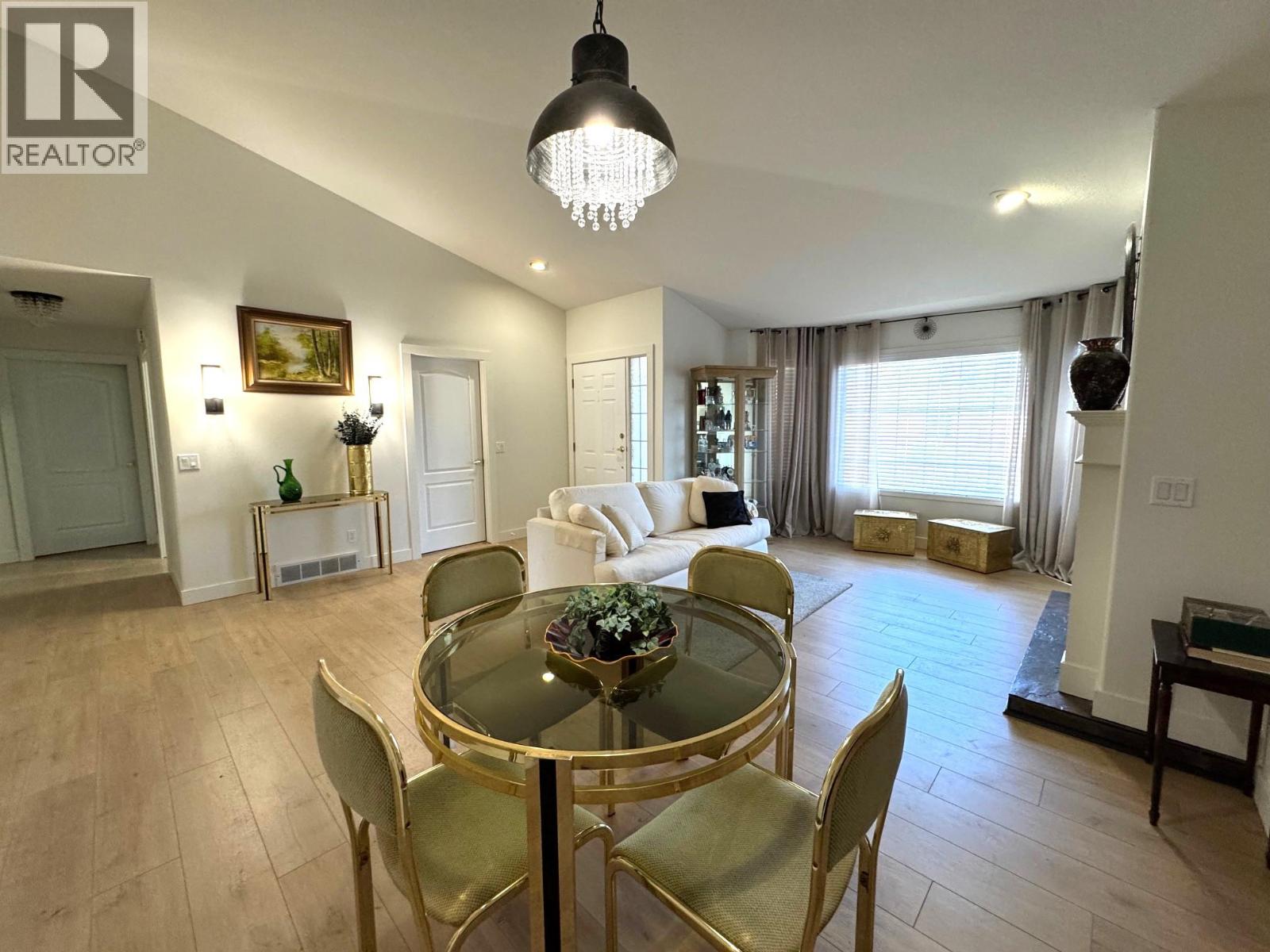 17 2250 Louie Drive, Westbank