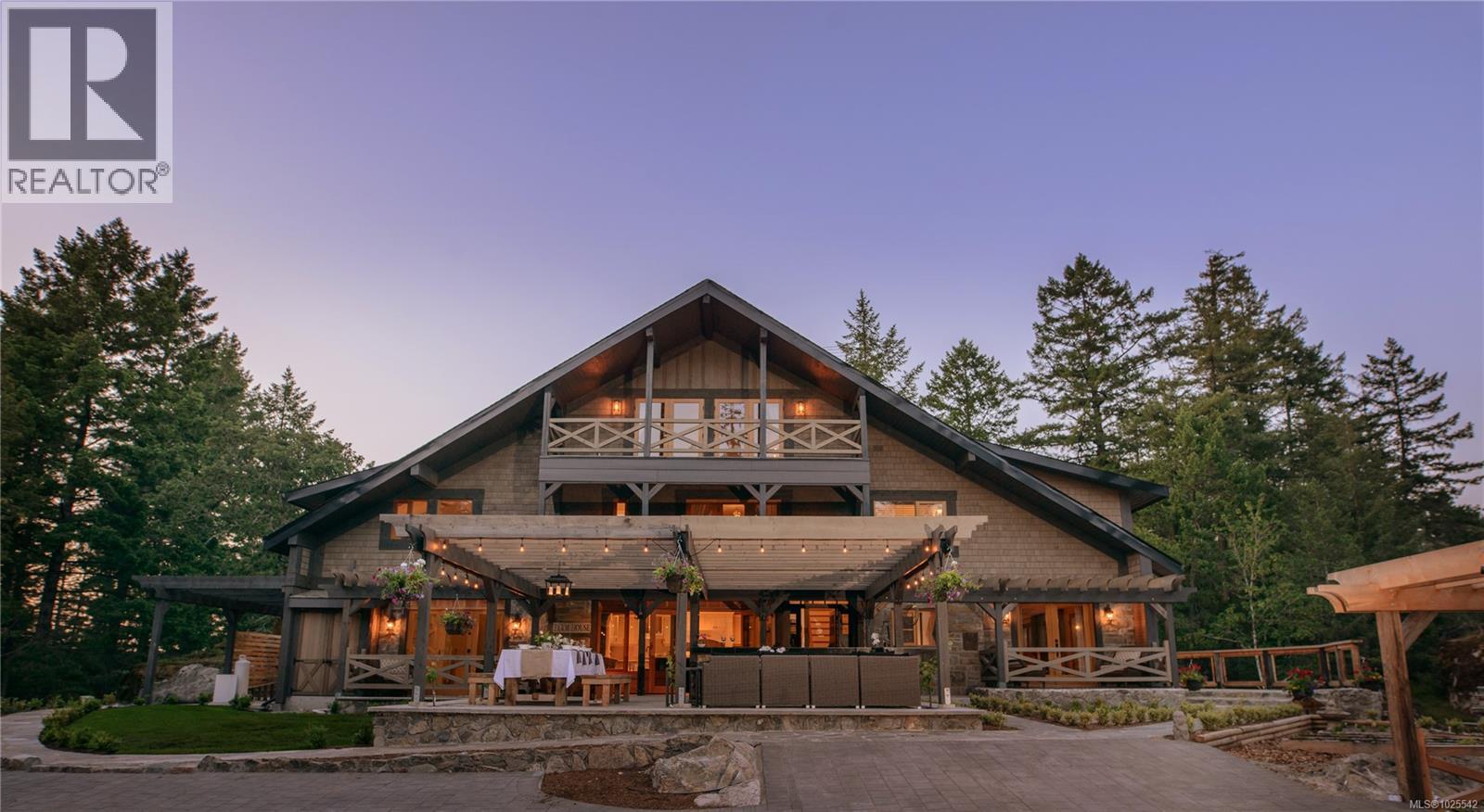  4573 Prospect Lake Road, Saanich