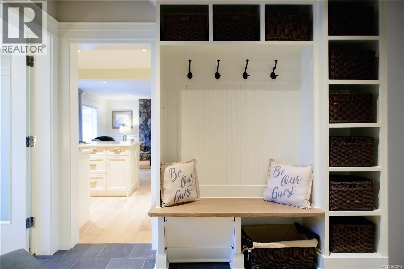  4573 Prospect Lake Road, Saanich