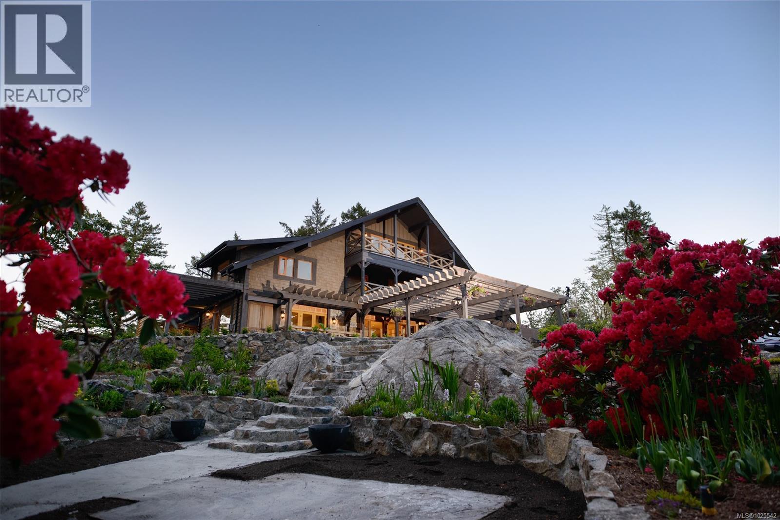  4573 Prospect Lake Road, Saanich