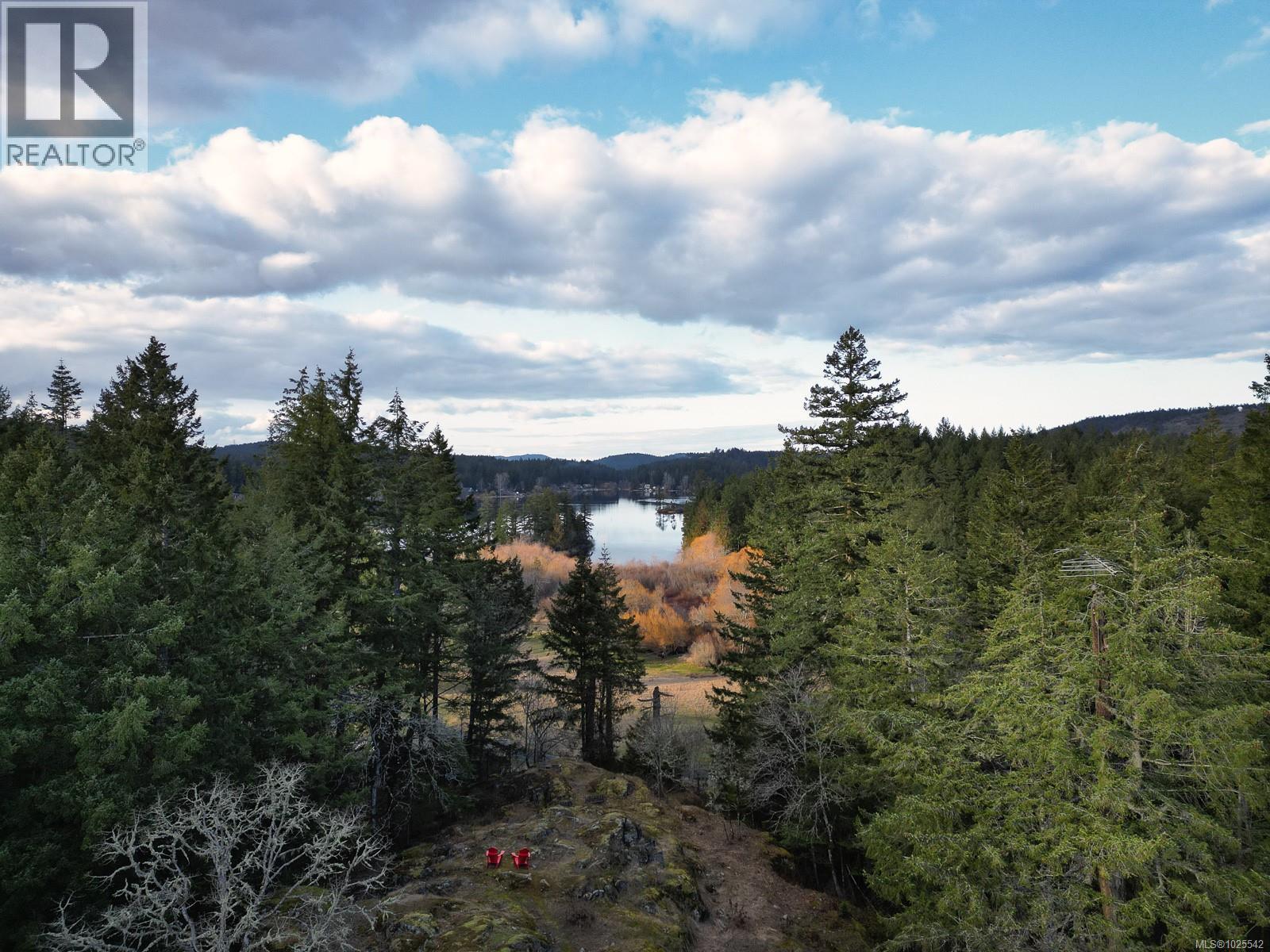  4573 Prospect Lake Road, Saanich