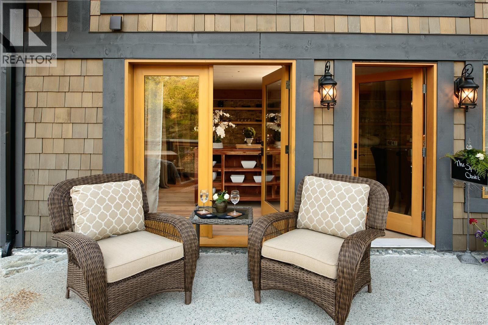  4573 Prospect Lake Road, Saanich