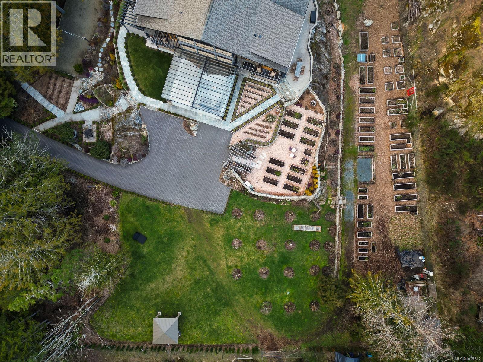  4573 Prospect Lake Road, Saanich