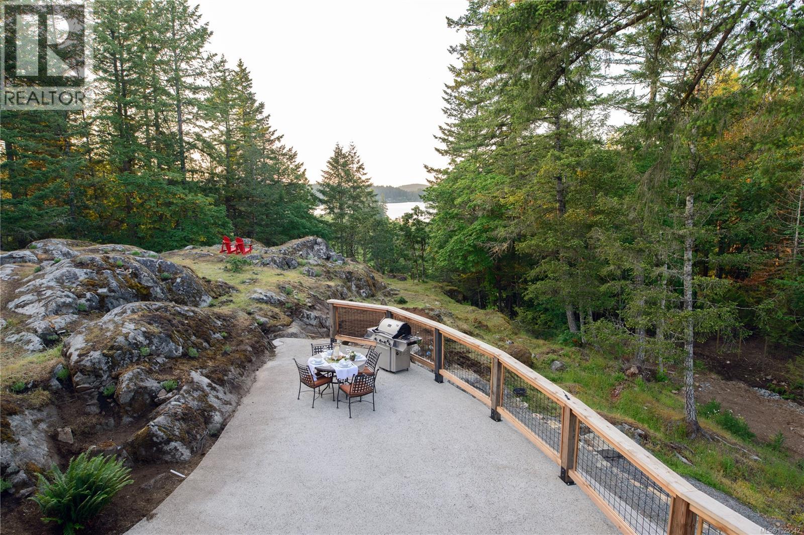  4573 Prospect Lake Road, Saanich