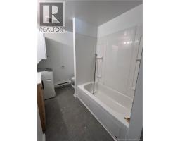 10437 Principale Street, Saint Louis De Kent, NB E4X1E6 Photo 9