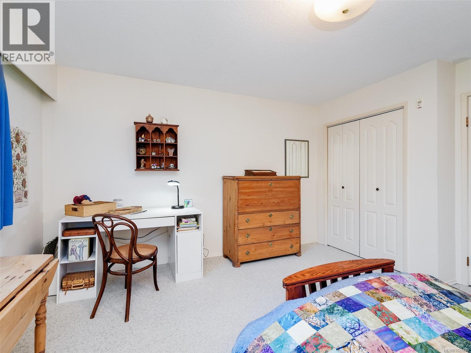 302 2340 Oak Bay Ave, Oak Bay