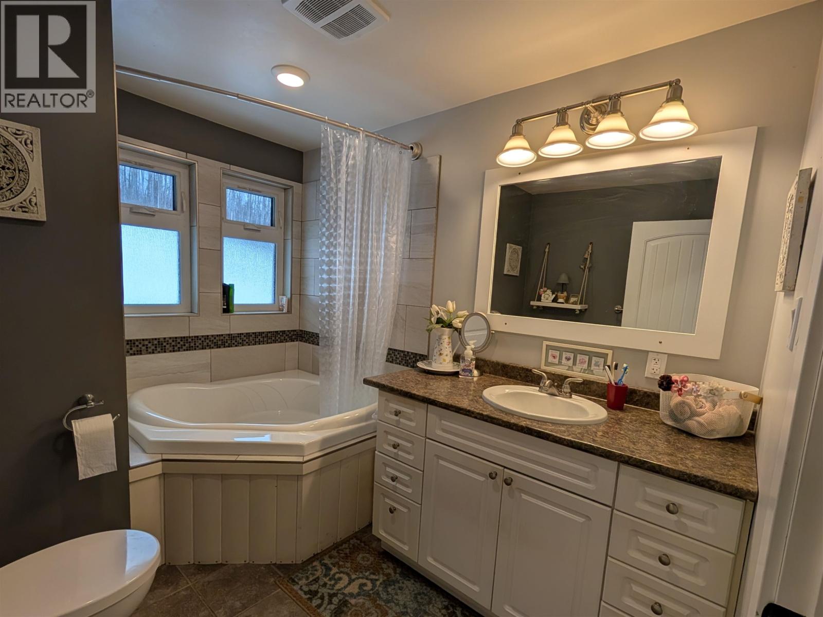 650 KIDD ROAD, Smithers