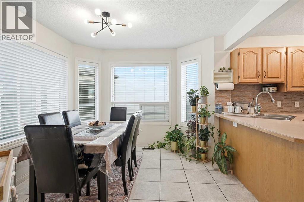 Single Family House for Sale in  Citadel Heights NW Citadel Calgary 