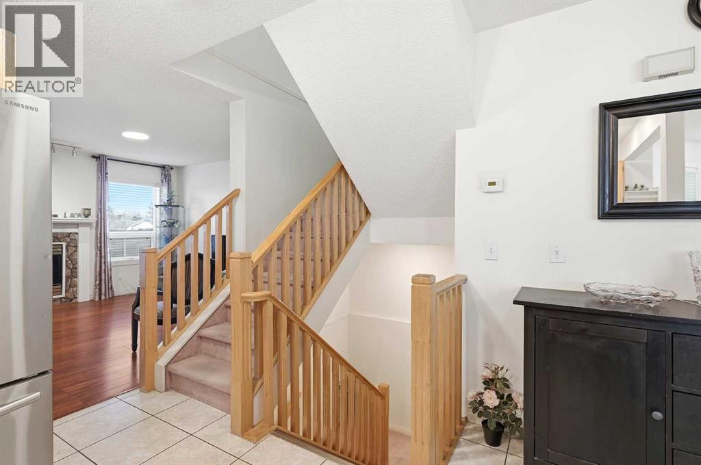 Single Family House for Sale in  Citadel Heights NW Citadel Calgary 