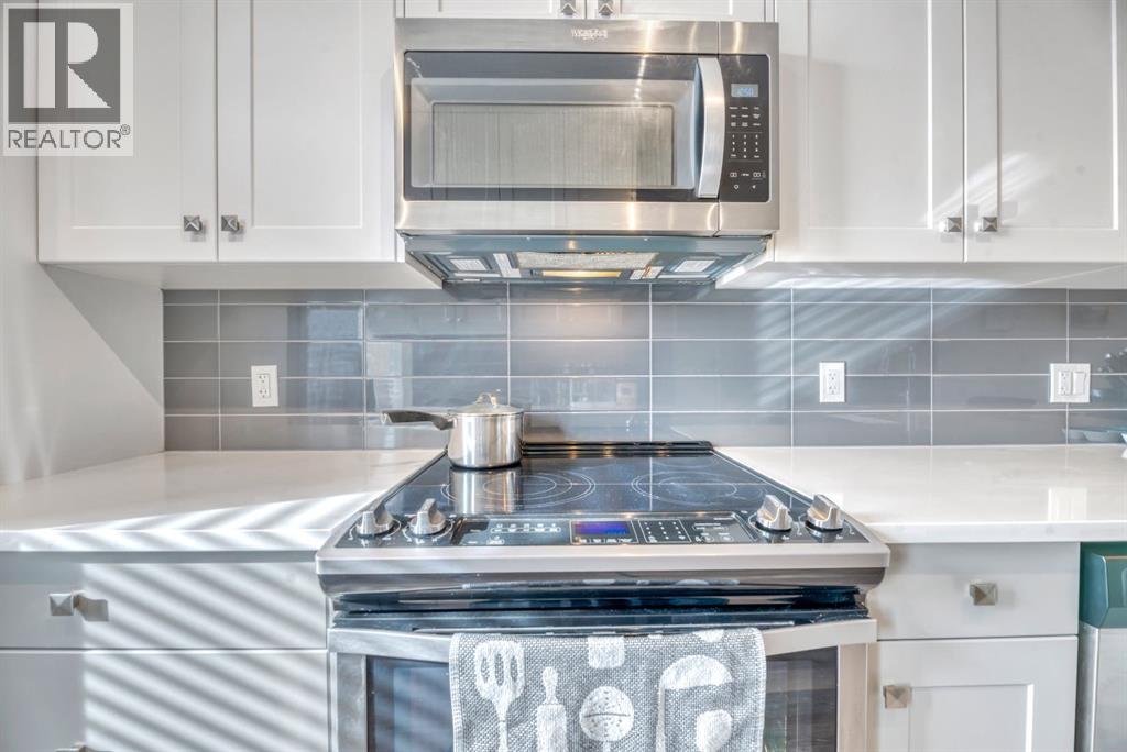 Single Family House for Sale in   Evanscrest Park NW Evanston Calgary 