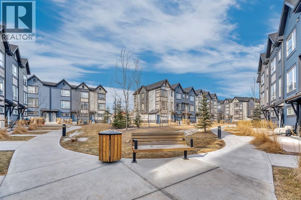 Single Family House for Sale in   Evanscrest Park NW Evanston Calgary 