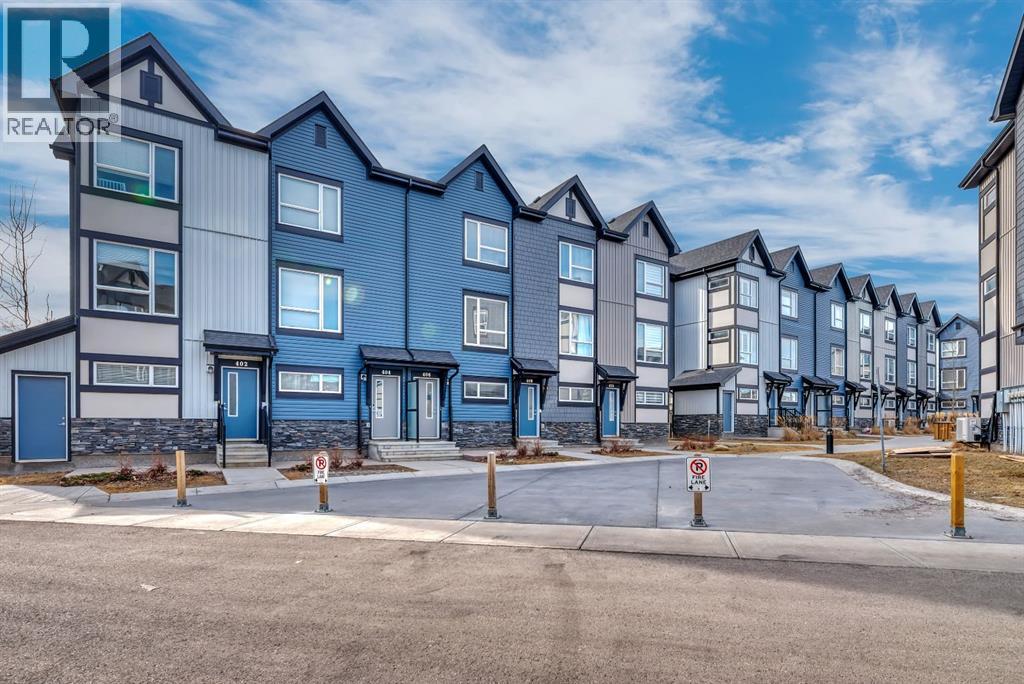 Single Family House for Sale in   Evanscrest Park NW Evanston Calgary 