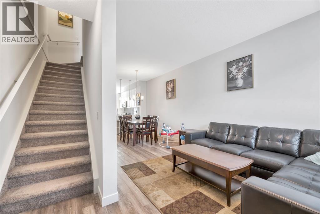 Single Family House for Sale in   Evanscrest Park NW Evanston Calgary 