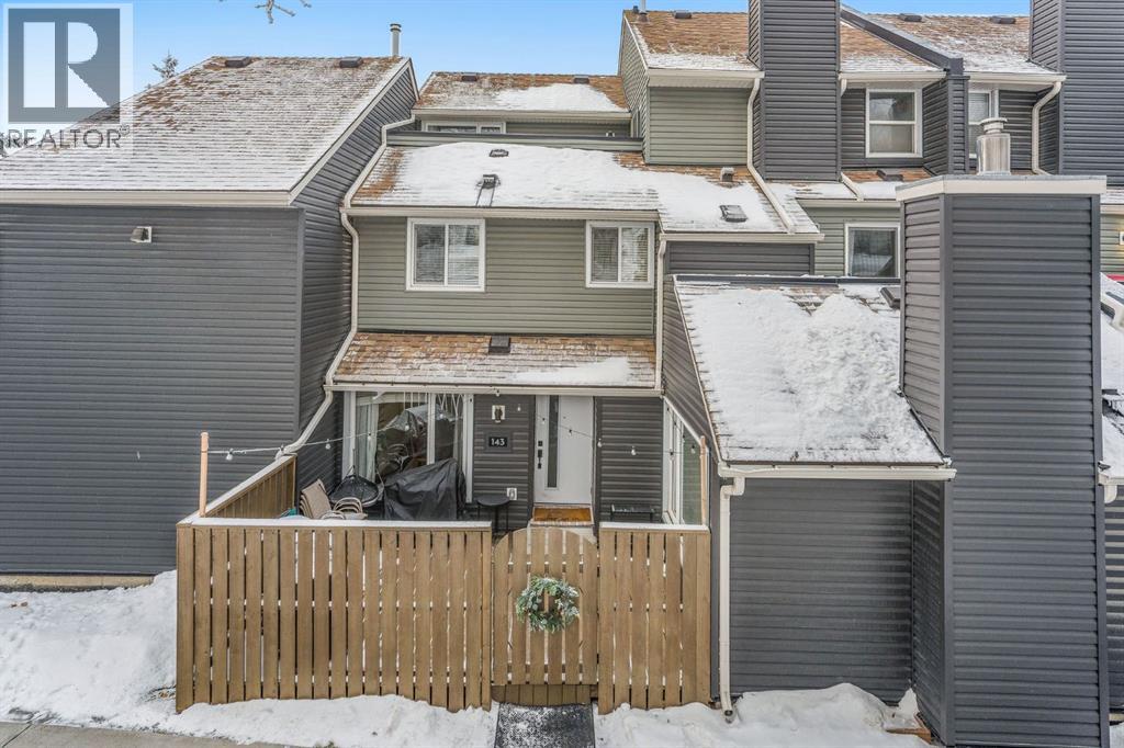 Single Family House for Sale in   Glamis Green SW Glamorgan Calgary 