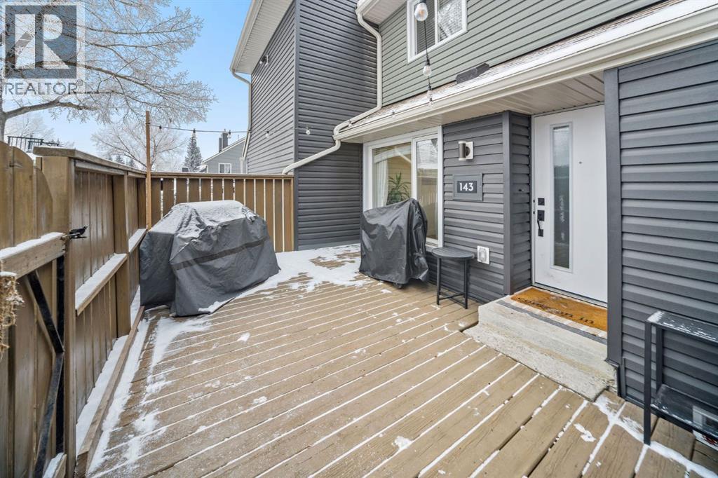 Single Family House for Sale in   Glamis Green SW Glamorgan Calgary 