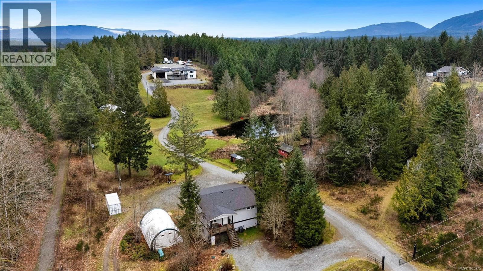 5621 Hanks Rd - Photo 2 of 88, Duncan, British Columbia