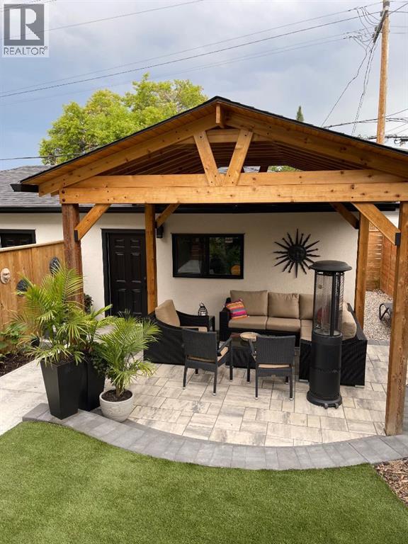 Single Family House for Sale in  A Street SW Richmond Calgary 