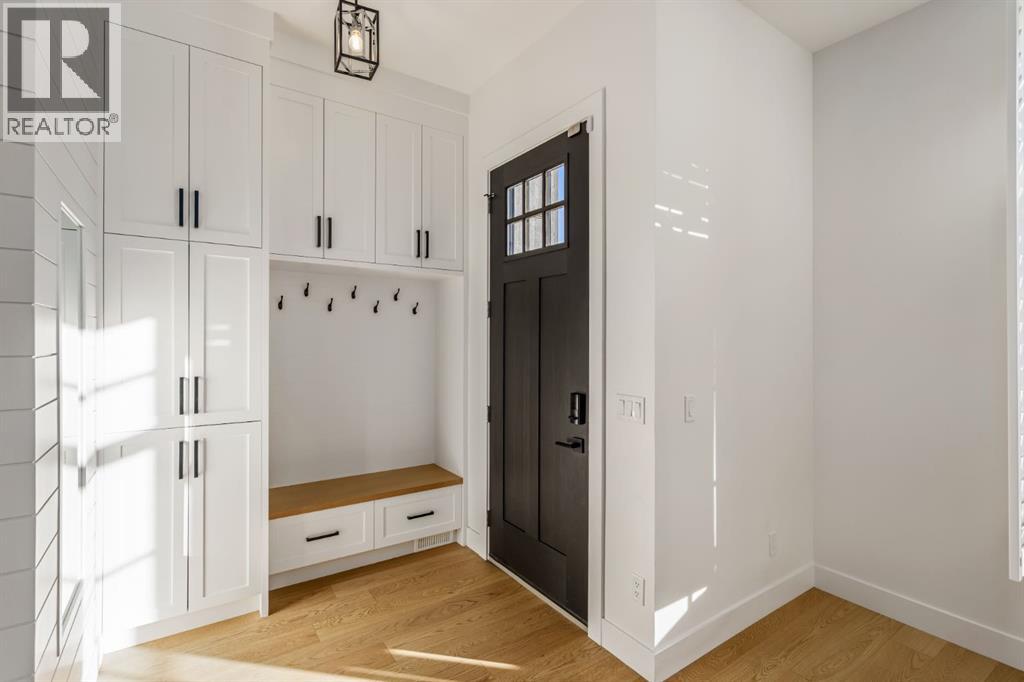 Single Family House for Sale in  A Street SW Richmond Calgary 