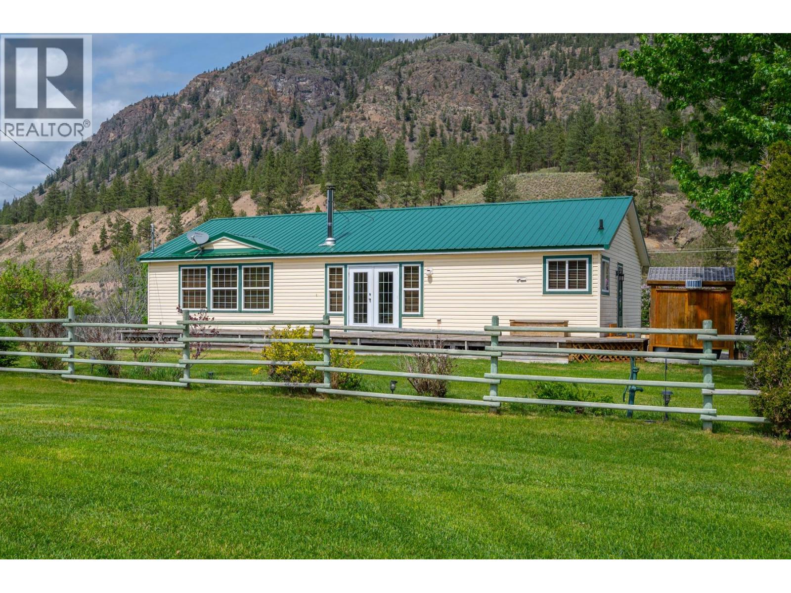  2225 Hazelhurst Road, Merritt
