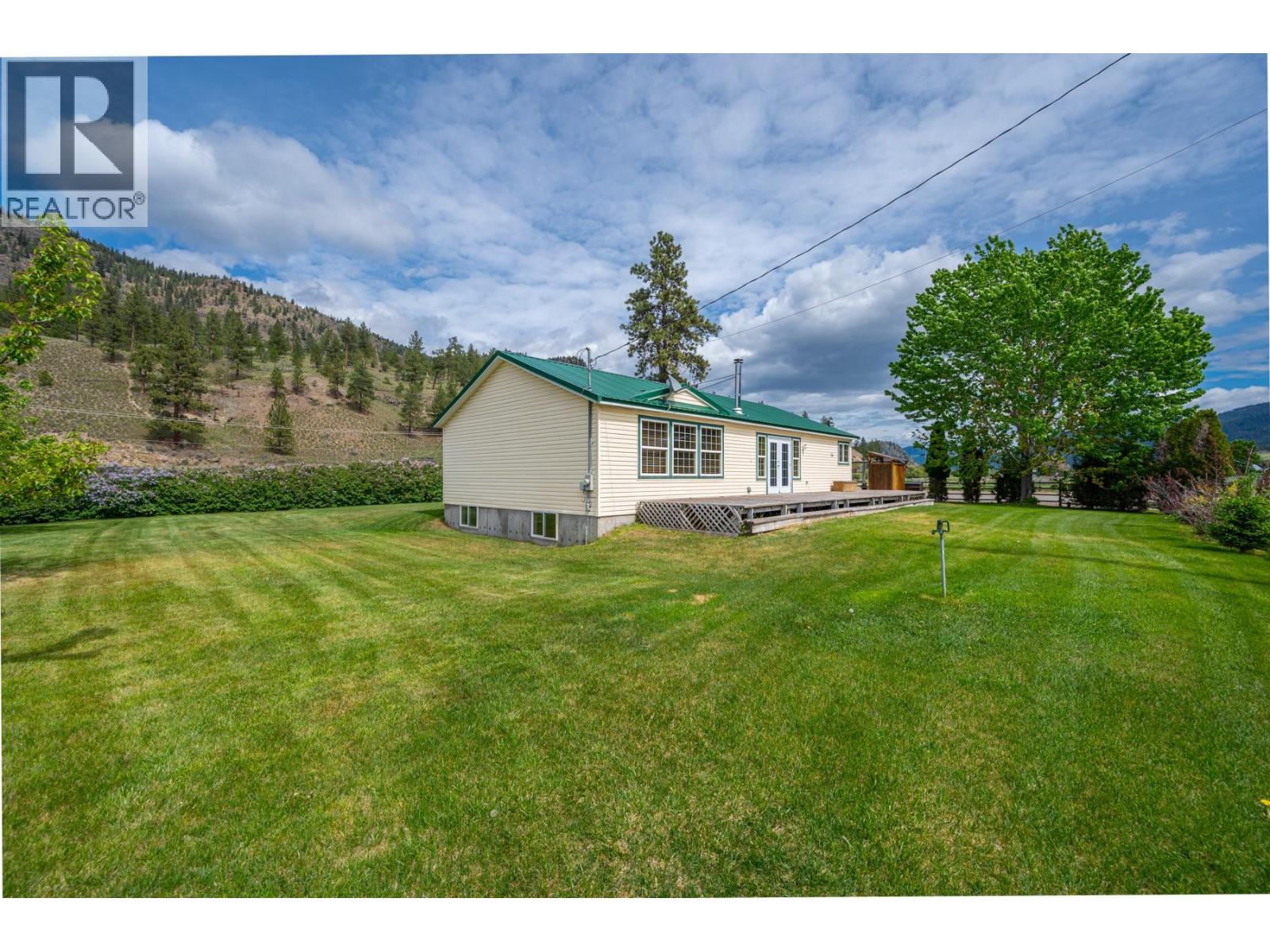  2225 Hazelhurst Road, Merritt