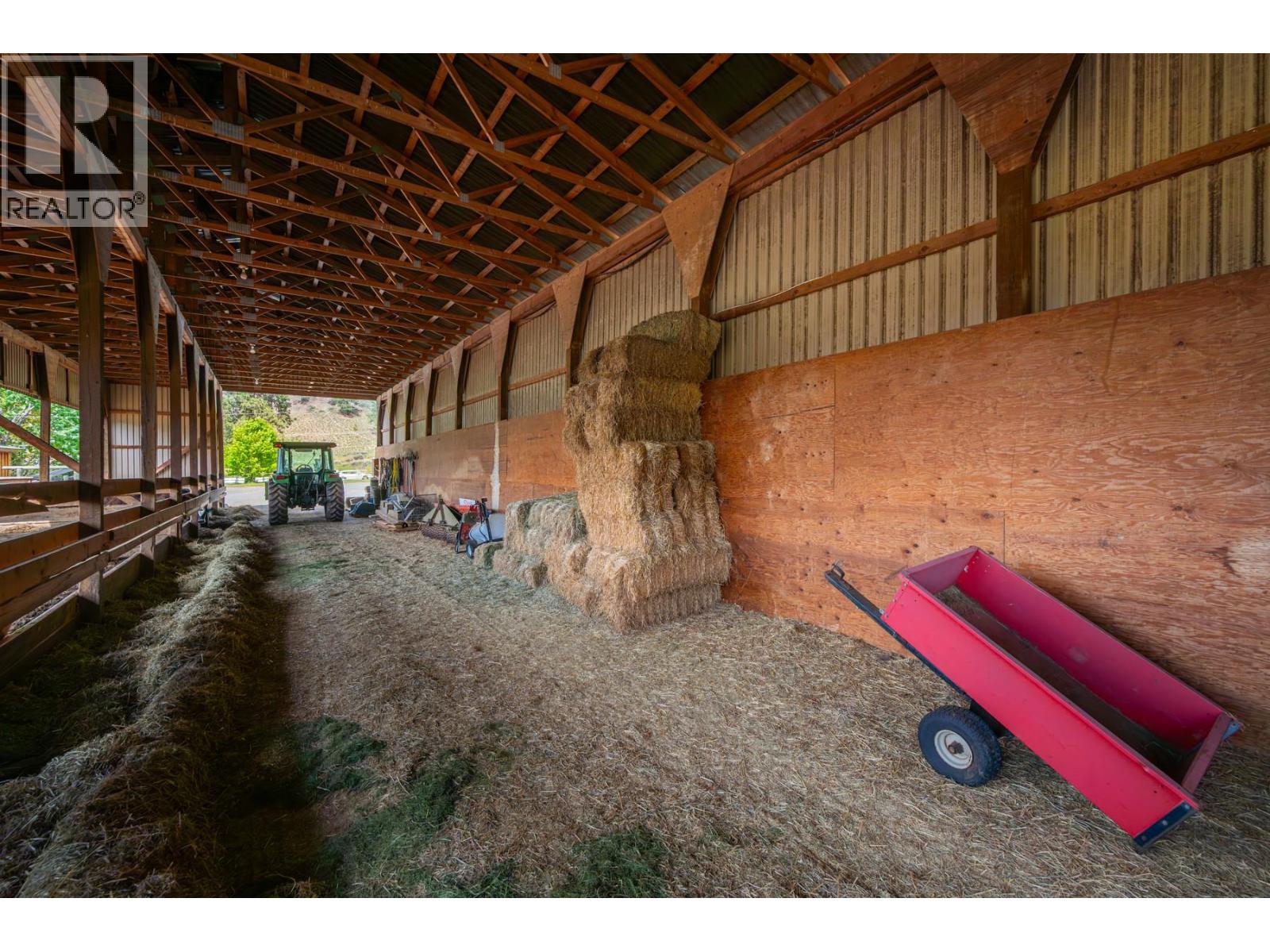  2225 Hazelhurst Road, Merritt