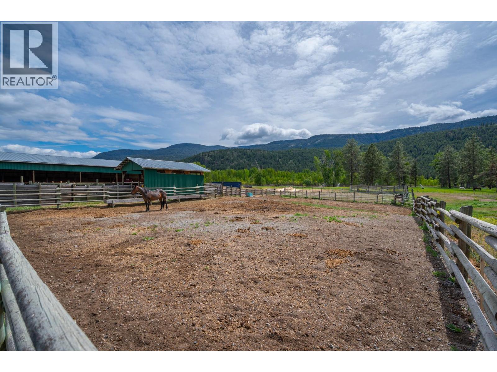  2225 Hazelhurst Road, Merritt