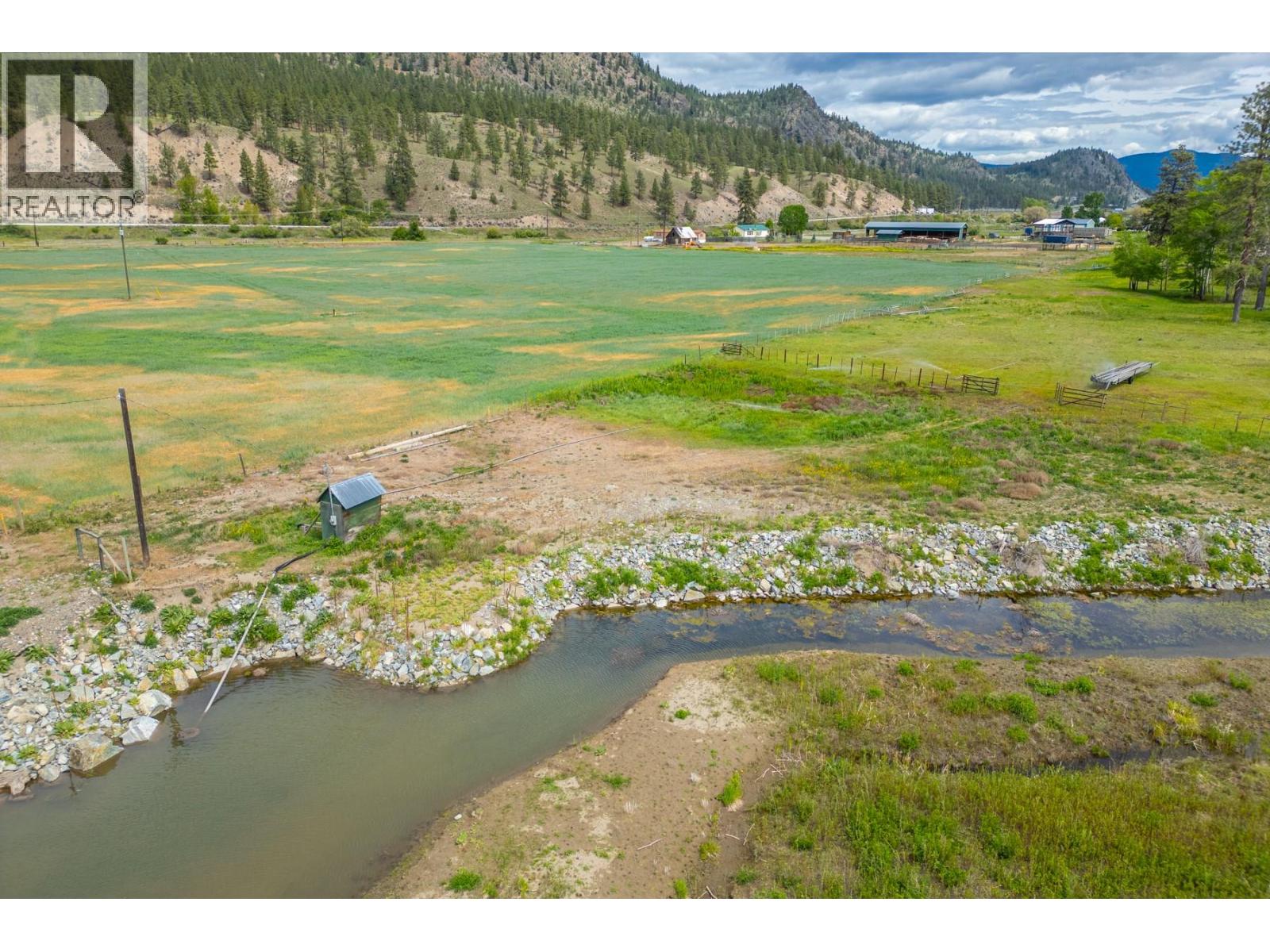  2225 Hazelhurst Road, Merritt