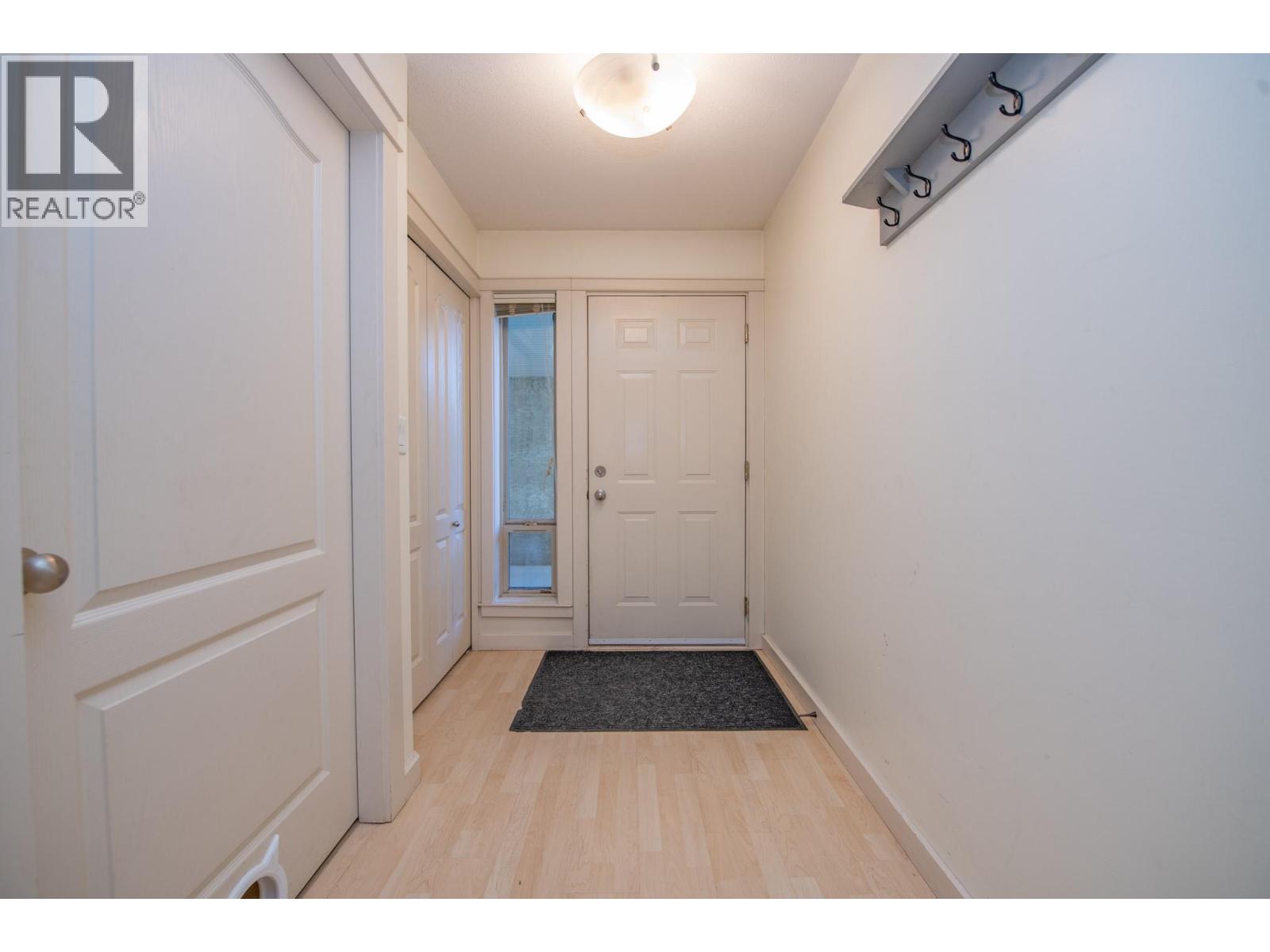 #103 301 BROWNE ROAD - 22