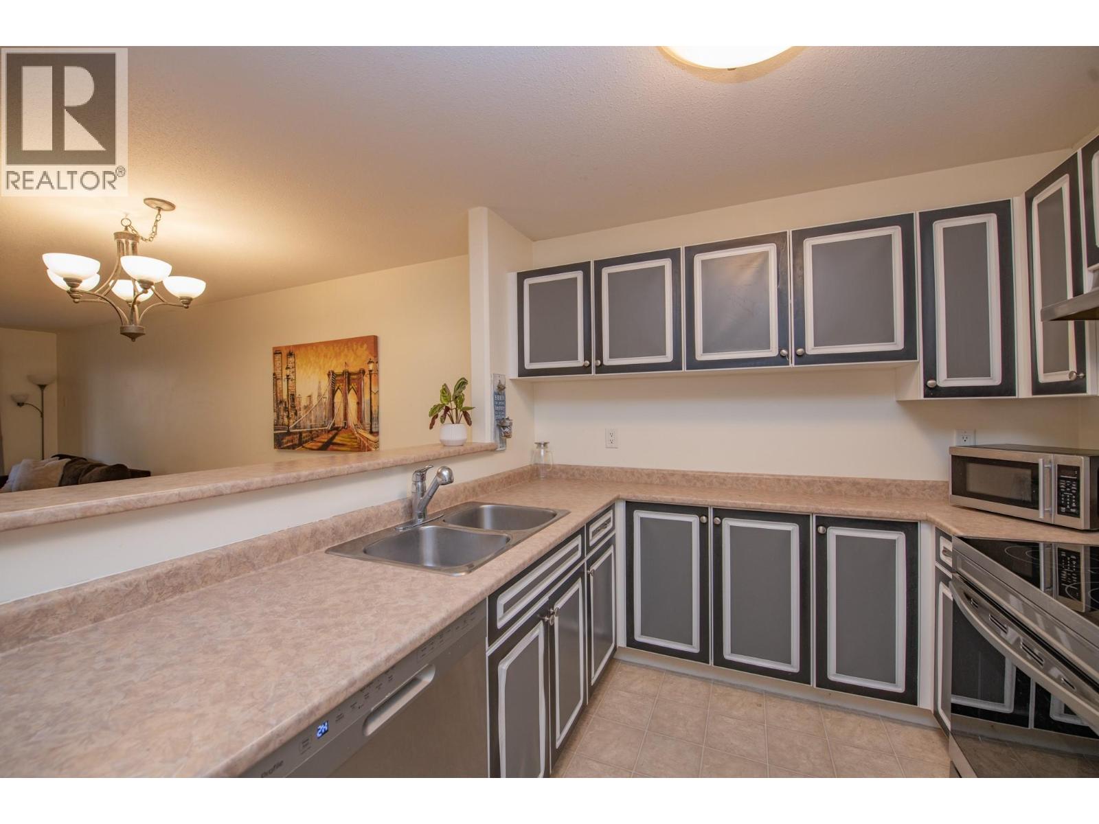 #103 301 Browne Road - 31
