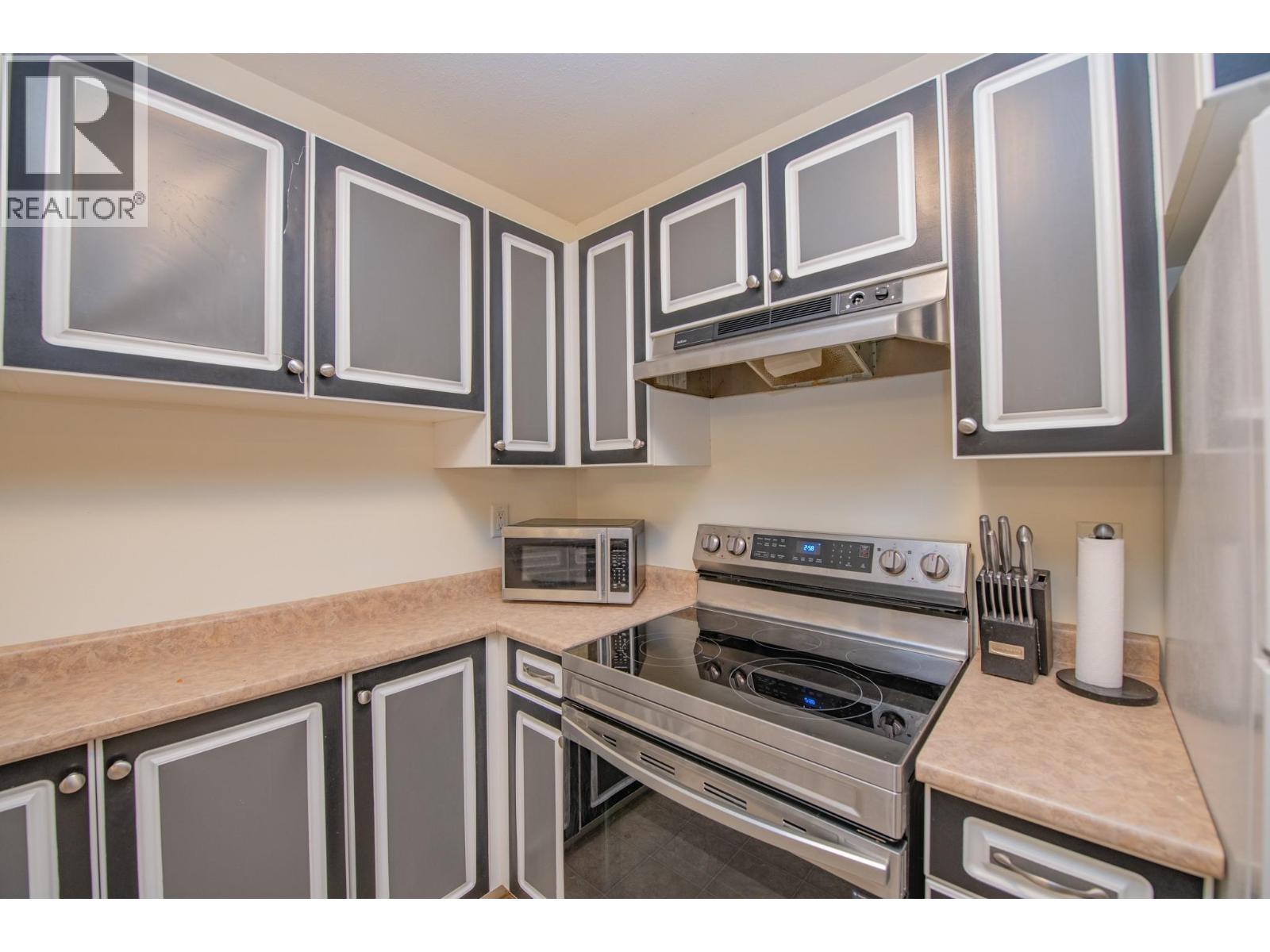 #103 301 Browne Road - 32