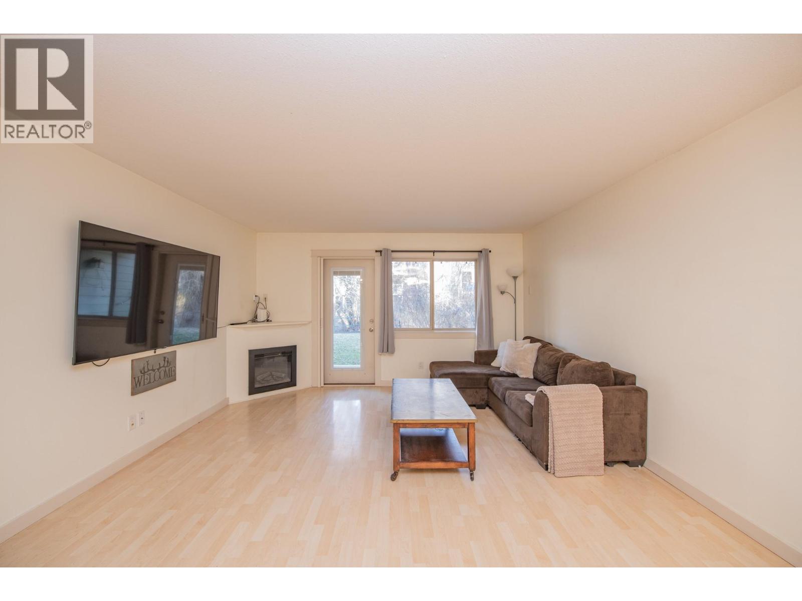 #103 301 BROWNE ROAD - 35