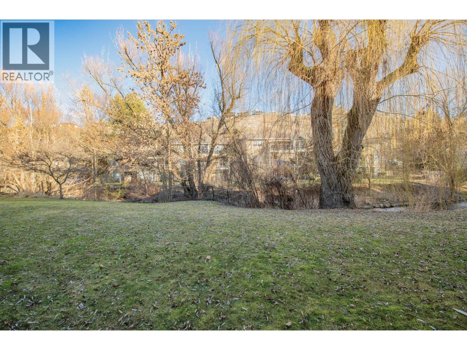 #103 301 Browne Road - 41