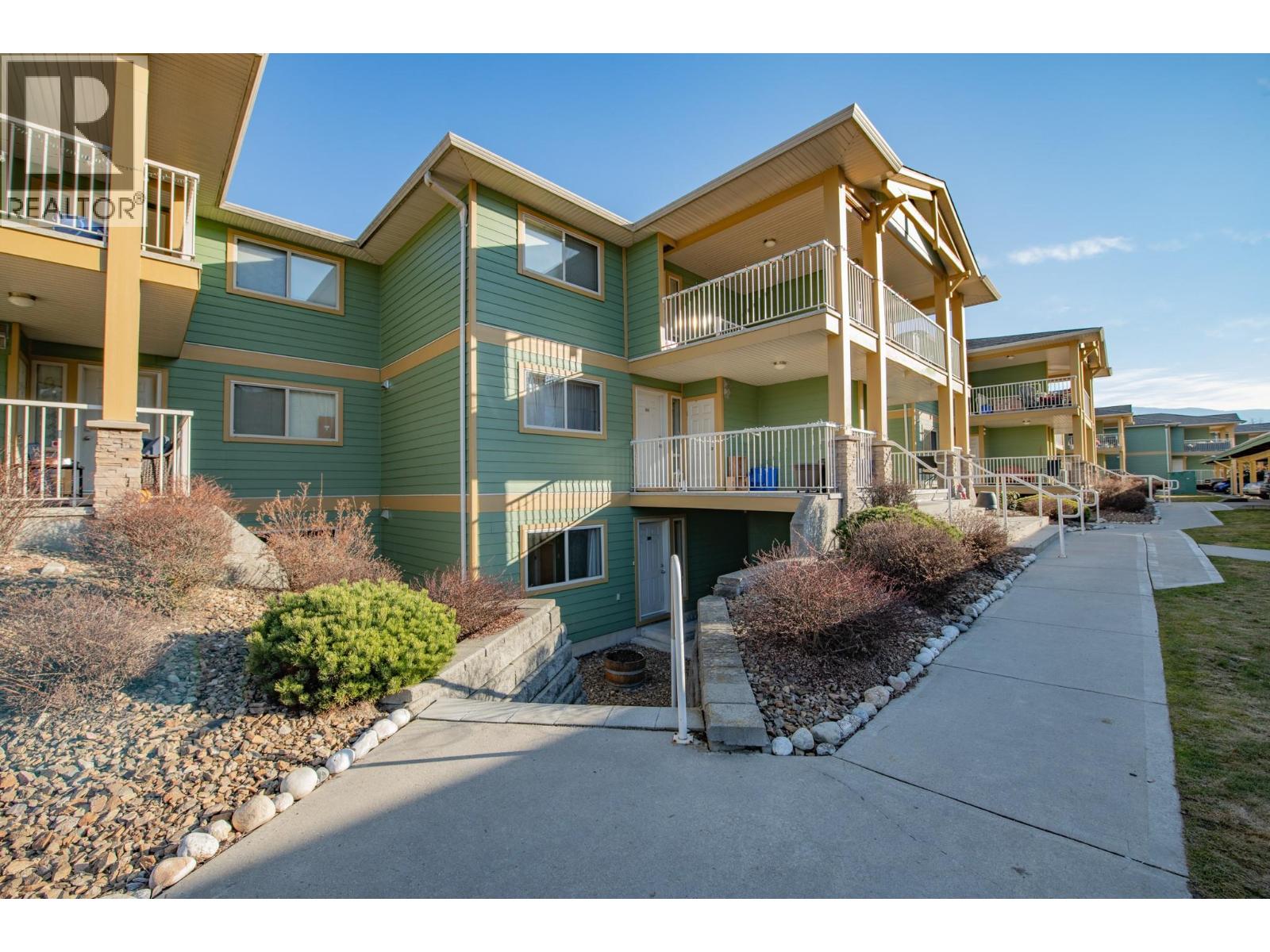 #103 301 BROWNE ROAD - 8