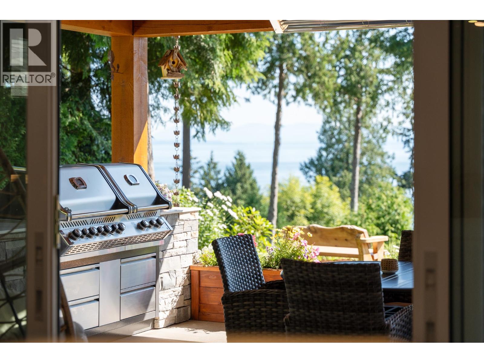 7891-7893 REDROOFFS ROAD, Halfmoon Bay