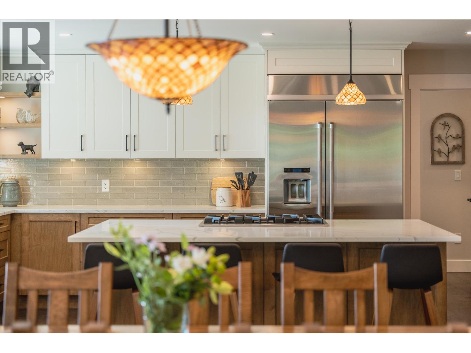 7891-7893 REDROOFFS ROAD, Halfmoon Bay