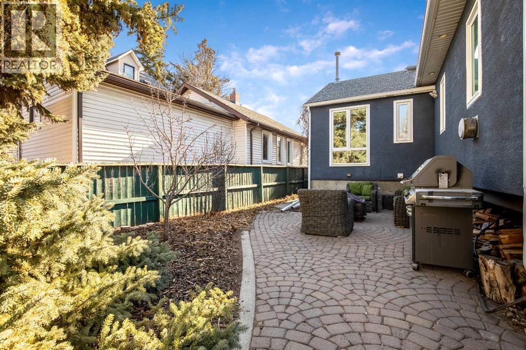 Single Family House Bungalow for Sale in   Avenue NE Renfrew Calgary 