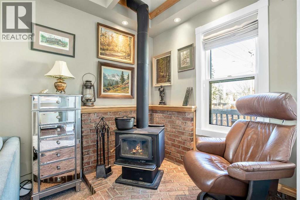 Single Family House Bungalow for Sale in   Avenue NE Renfrew Calgary 