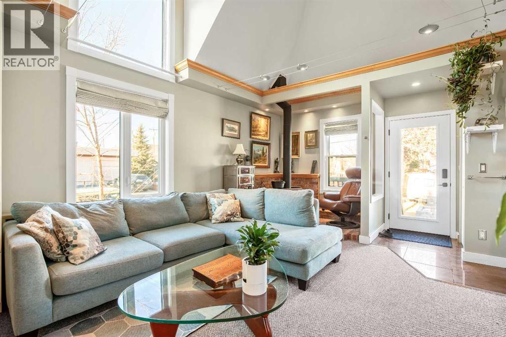 Single Family House Bungalow for Sale in   Avenue NE Renfrew Calgary 