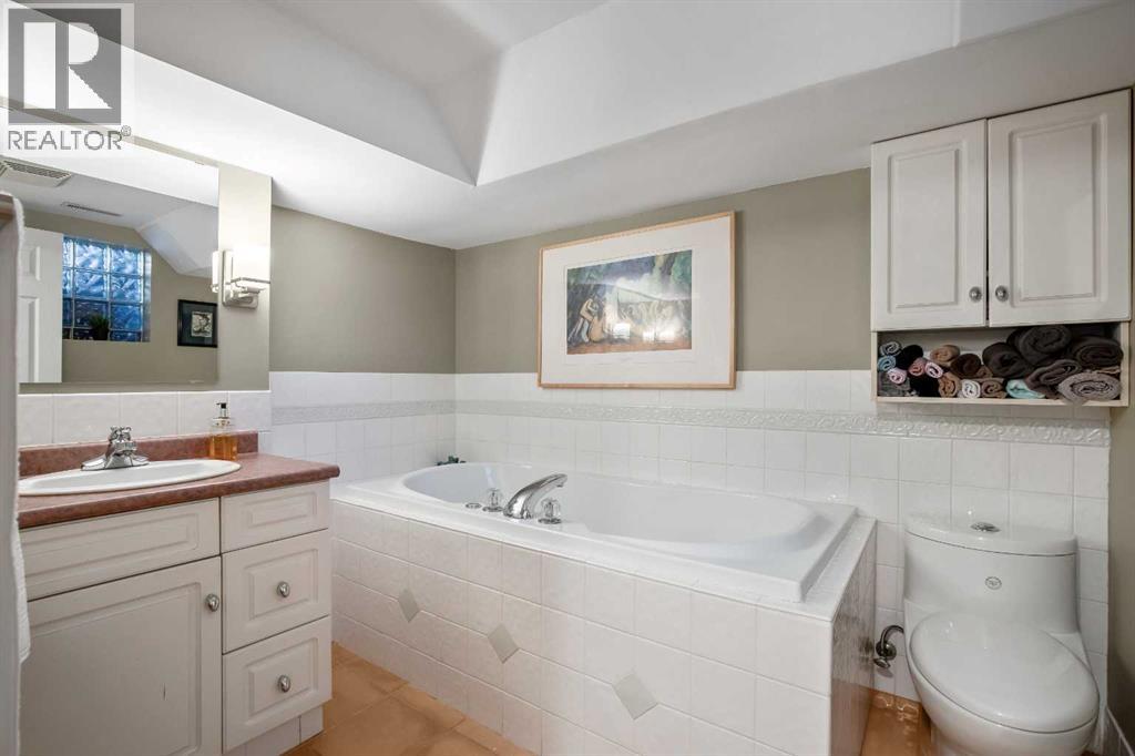 Single Family House Bungalow for Sale in   Avenue NE Renfrew Calgary 