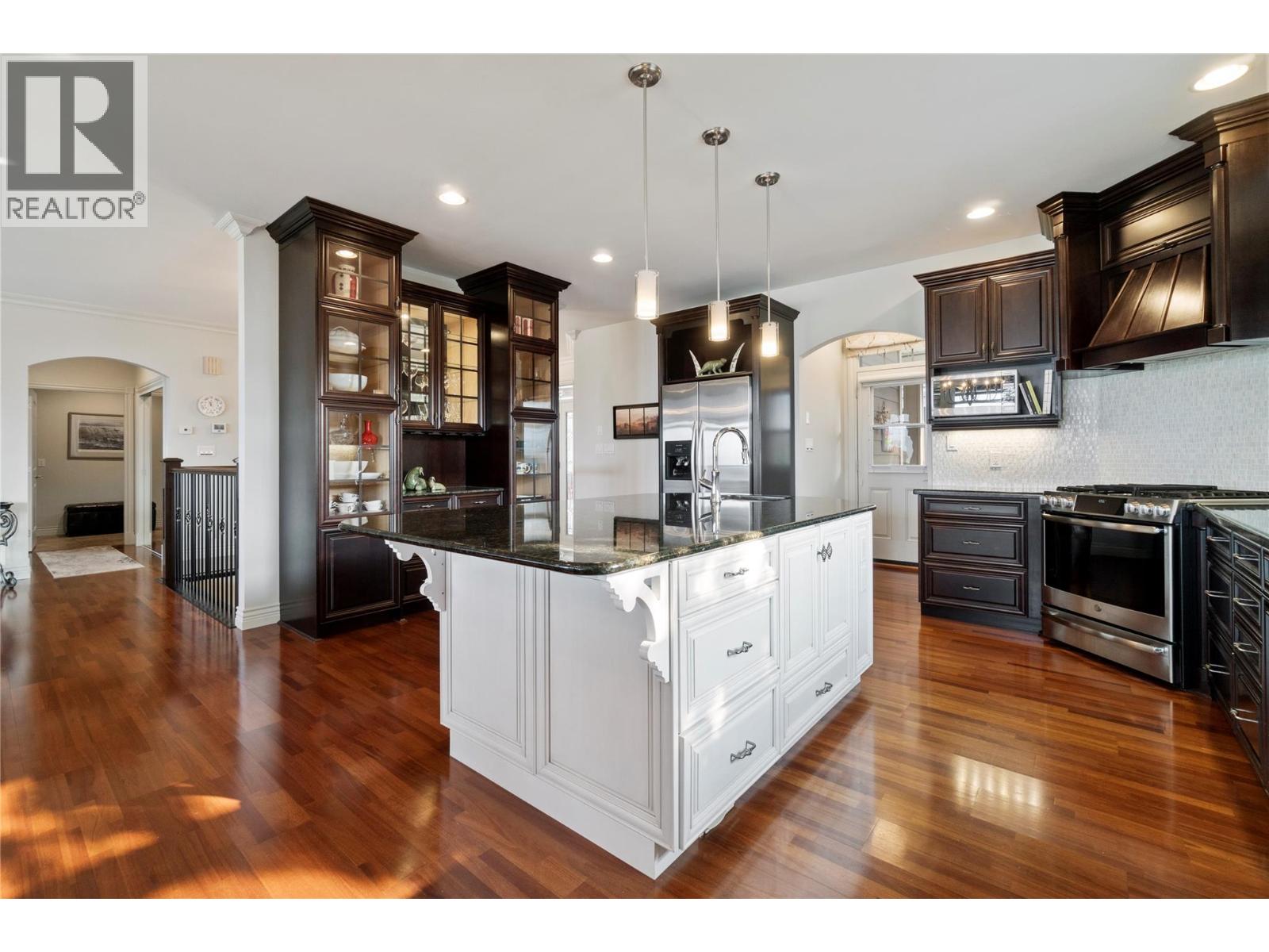 2990 20 Street NE Unit# 33, Salmon Arm