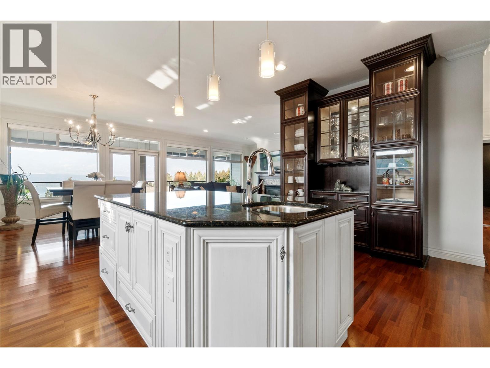 2990 20 Street NE Unit# 33, Salmon Arm