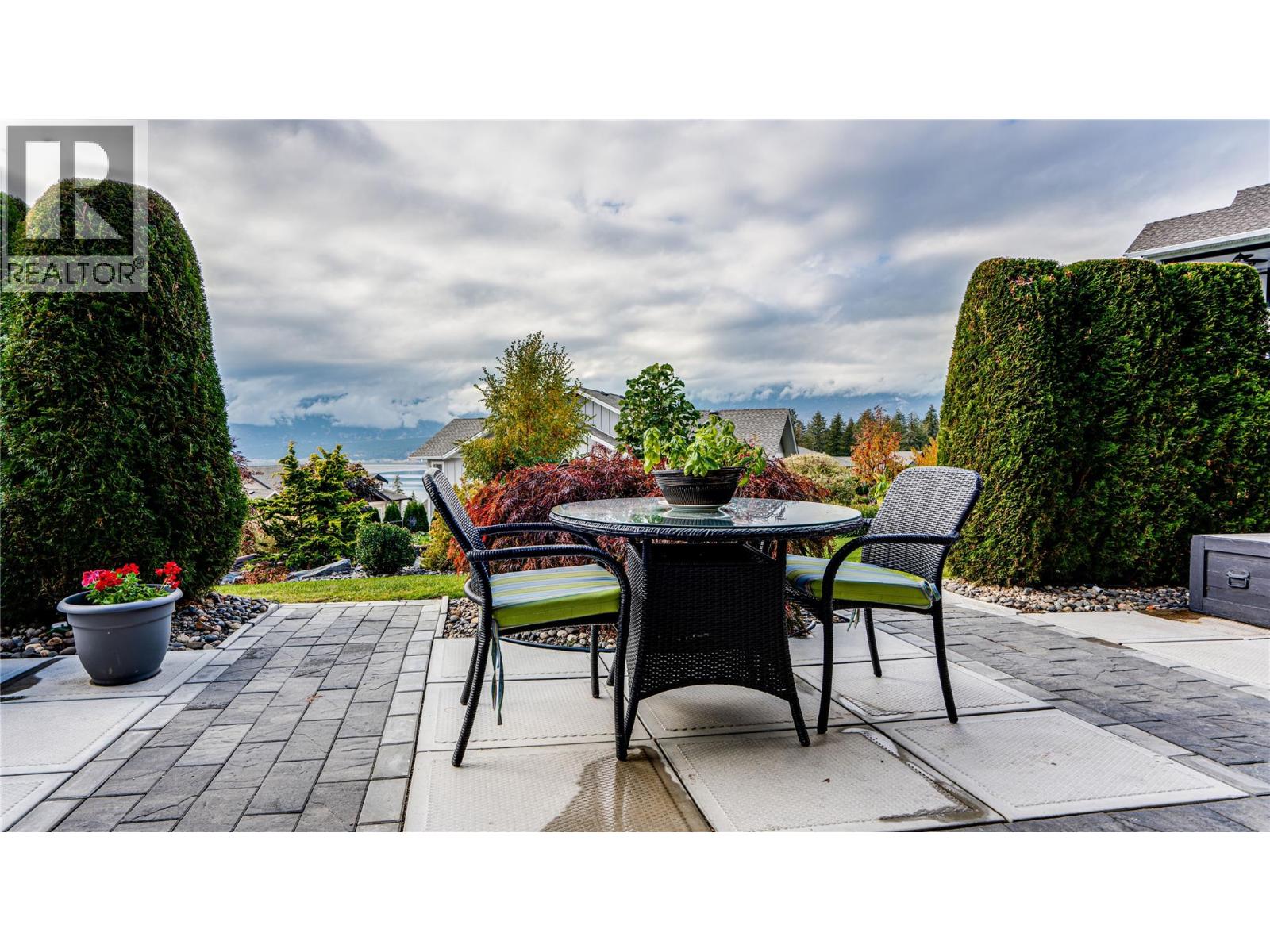 2990 20 Street NE Unit# 33, Salmon Arm