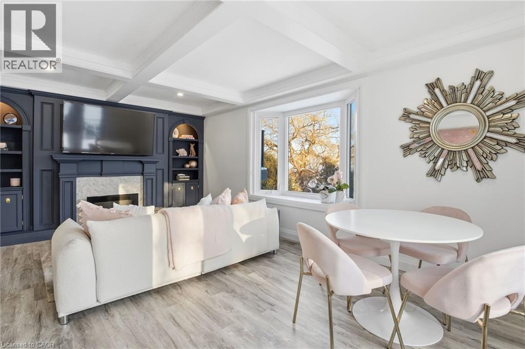1316 DUNDAS STREET - 32