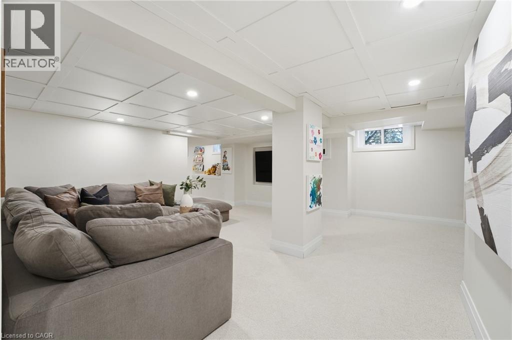 1316 DUNDAS STREET - 38