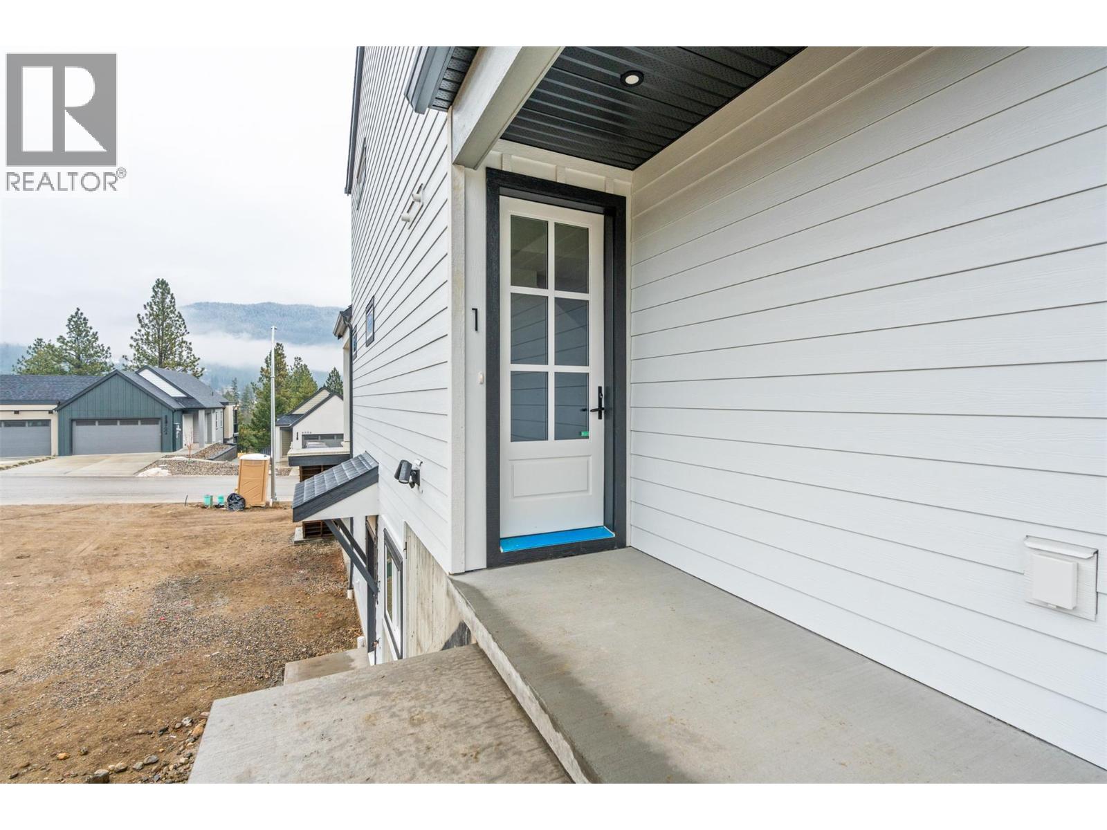 7013 Manning Place, Vernon