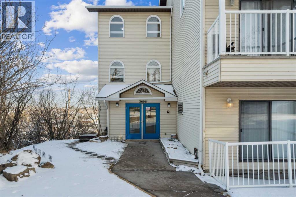 Single Family House for Sale in   Erlton Court SW Parkhill Calgary 