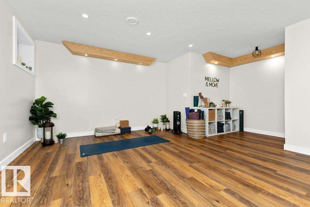 2607 20 AV NW, Edmonton